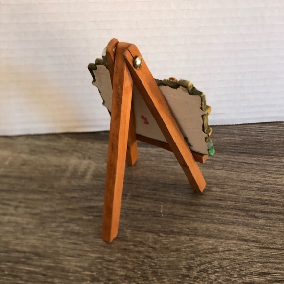 Vtg Bunny Figurine on Mini Easel - Picture 4 of 7